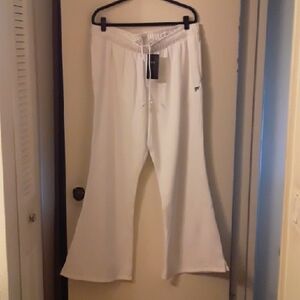 Fabletics Year Round Terry Flare Pant In Classic White